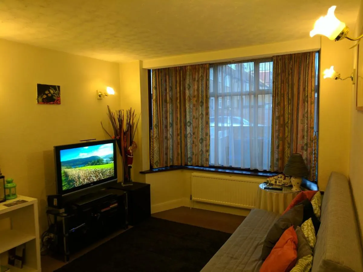 Le Buffle Noir Londres Bed & Breakfast Greenford