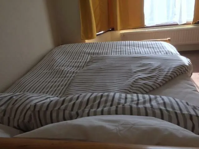 Le Buffle Noir Londres Bed & Breakfast Greenford  2*, Greenford (Greater London)
