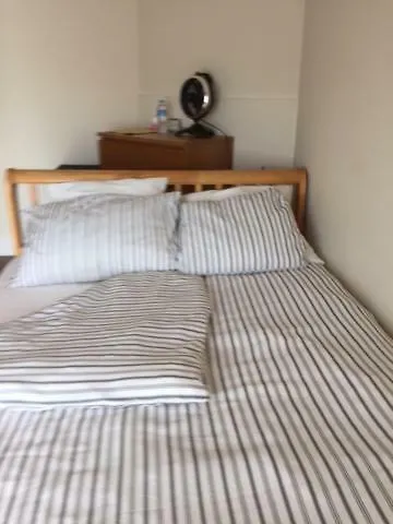 Le Buffle Noir Londres Bed & Breakfast Greenford  2*, Greenford (Greater London)